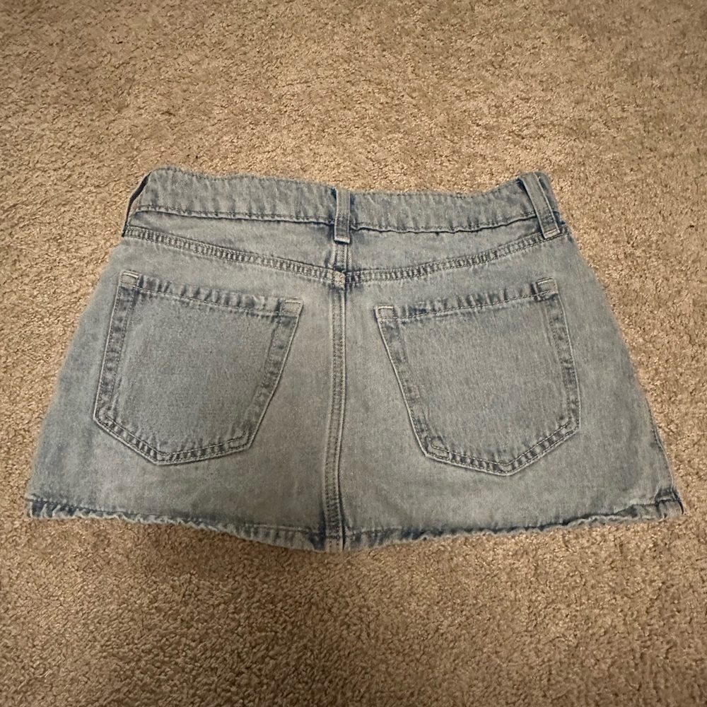 Hollister Mid Waist Light Blue Denim Skirt - Picture 2 of 2